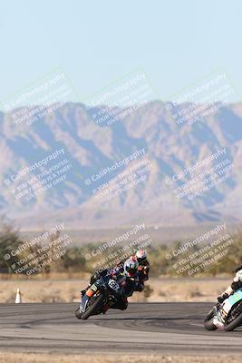 media/Dec-07-2025-CVMA (Sun) [[3e7d2de5dc]]/Race 16-Formula Middleweight/